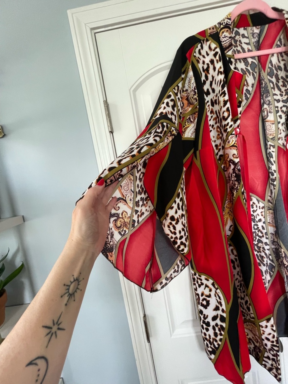 Red & Black Patterned Women's Kimono Kimono Size 18+ - Picture 7 of 7